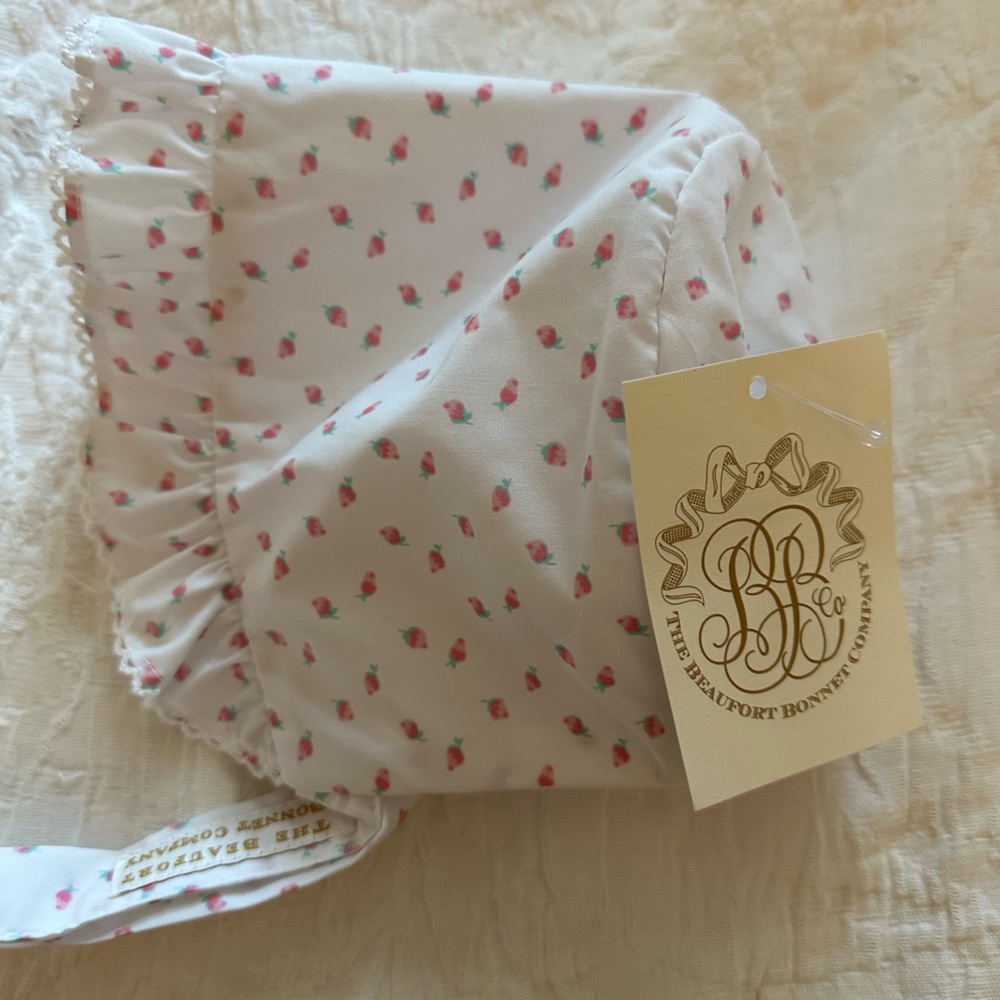 The Beaufort Bonnet Company White Floral Baby Bonnet XS
